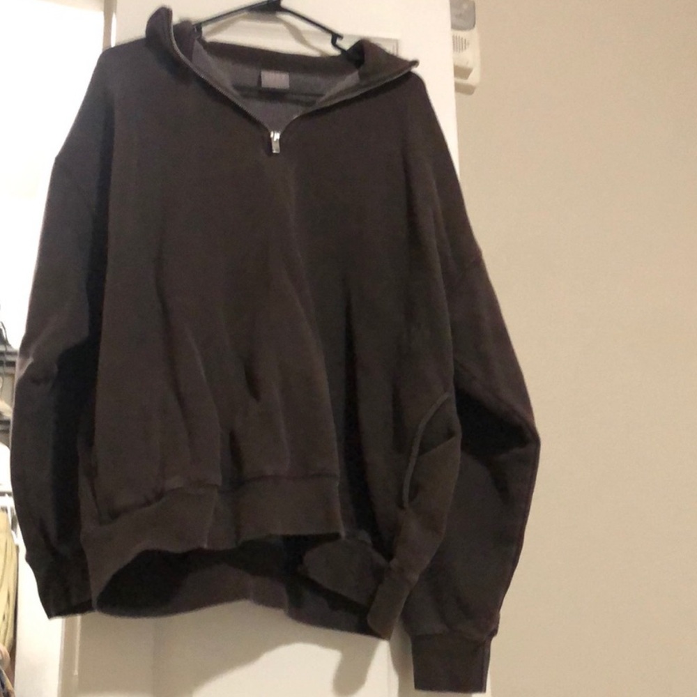 aritzia Brown Quarter-Zip Sweatshirt